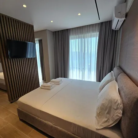 Selavi Hotel 3*