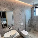 Hotel Selavi