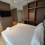Selavi Hotel