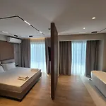 Hotel Selavi 3*