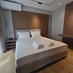 Hotel Selavi 3*
