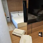 Hotel Selavi