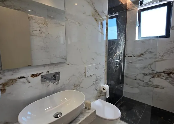 Selavi Hotell Sarandë